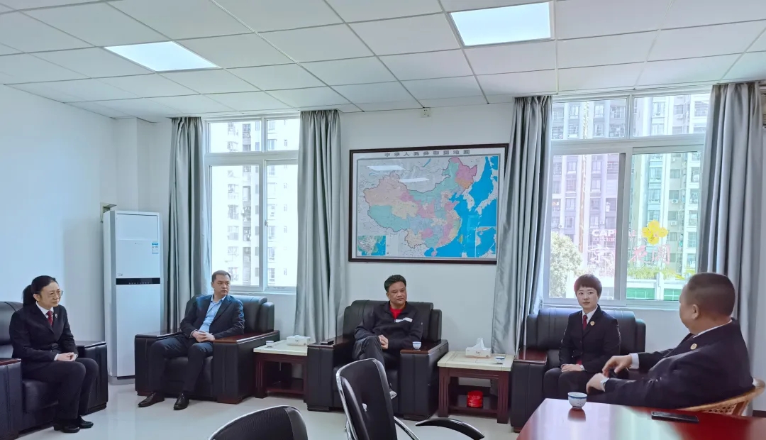 d98889d8d71f2b40.jpg d98889d8d71f2b40.jpg