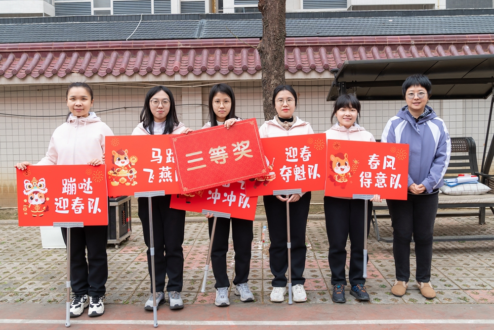颁奖00009_副本.jpg 颁奖00009_副本.jpg